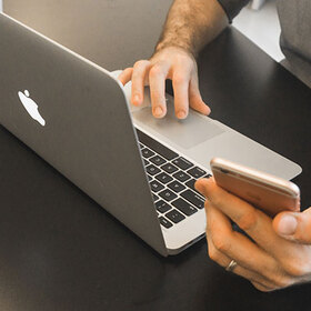 computer-3-unsplash_280x280_crop_478b24840a