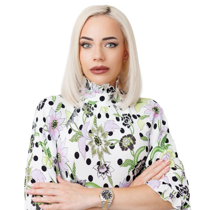 liliya-stefanova-easybook-bg_700x700_crop_478b24840a