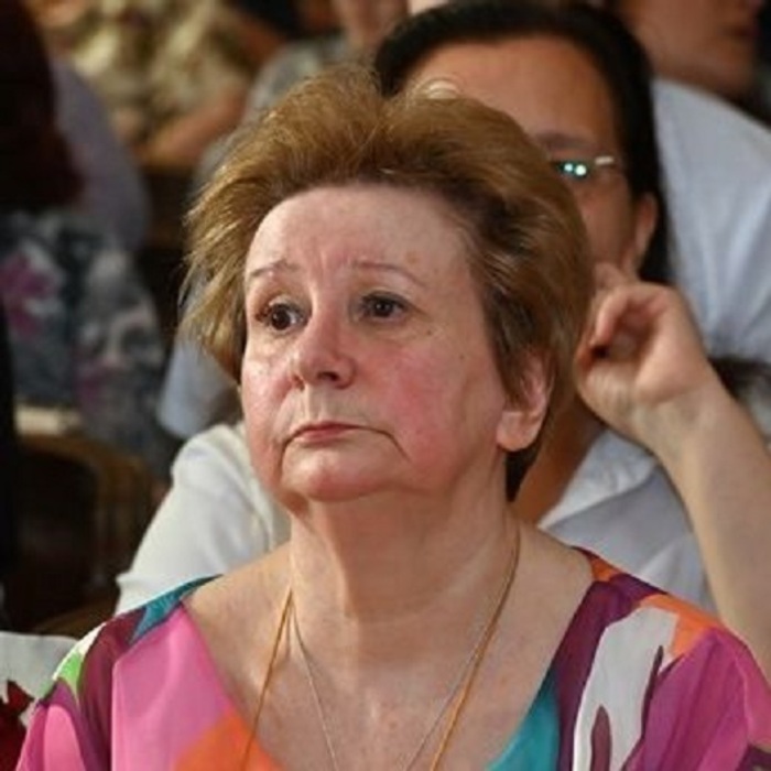 rositsa-chernokojeva-vupreki-com_700x700_crop_478b24840a