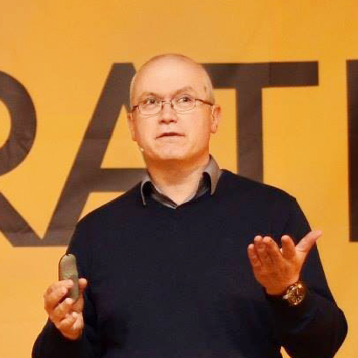 moris-grinberg_700x700_crop_478b24840a