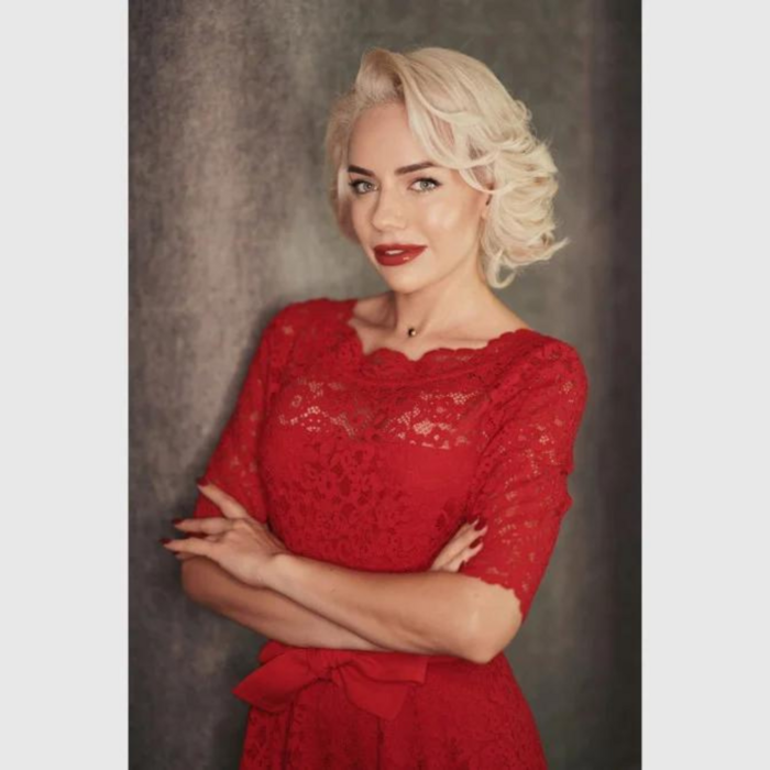 liliya-stefanova_700x700_crop_478b24840a