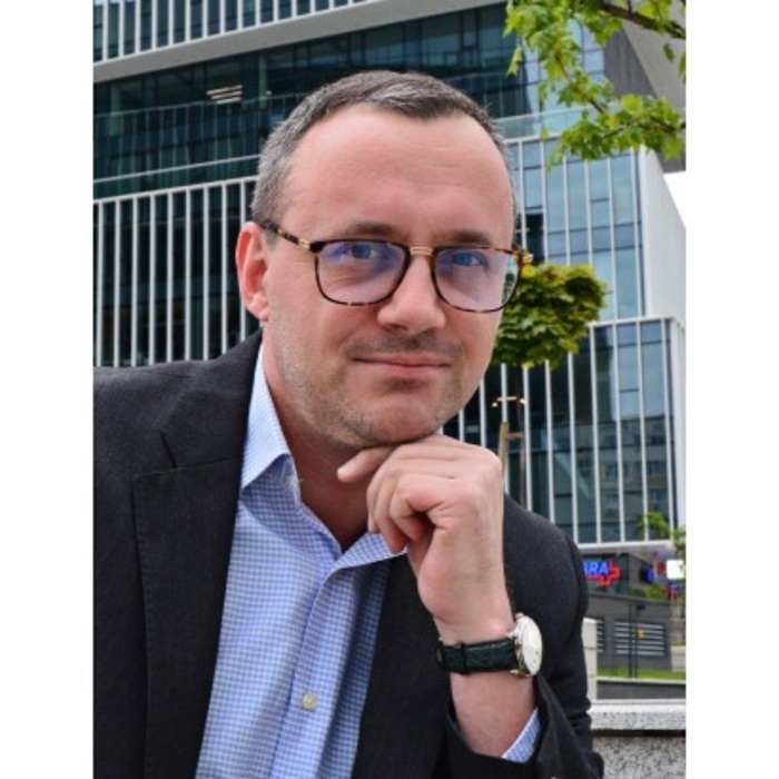 014-vasil-pavlov-economy-bg_700x700_crop_478b24840a