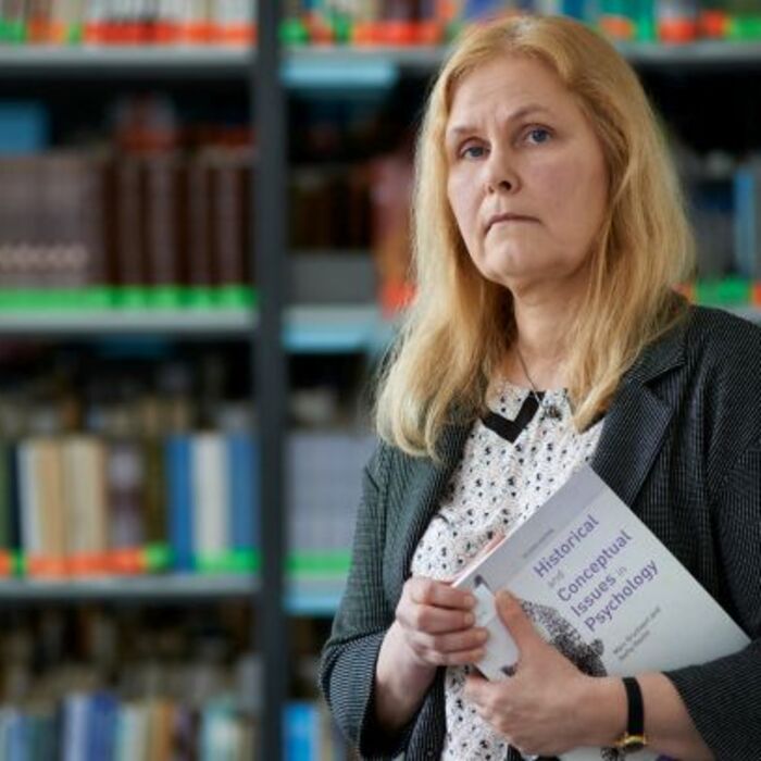 liliq-gurova-nbu_700x700_crop_478b24840a