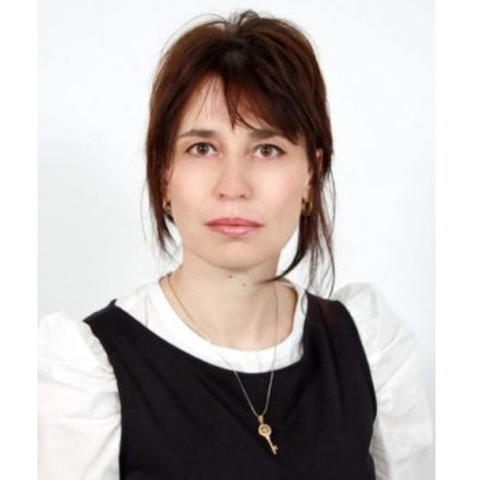 neda-zareva-alumni-ekip7-bg_700x700_crop_478b24840a